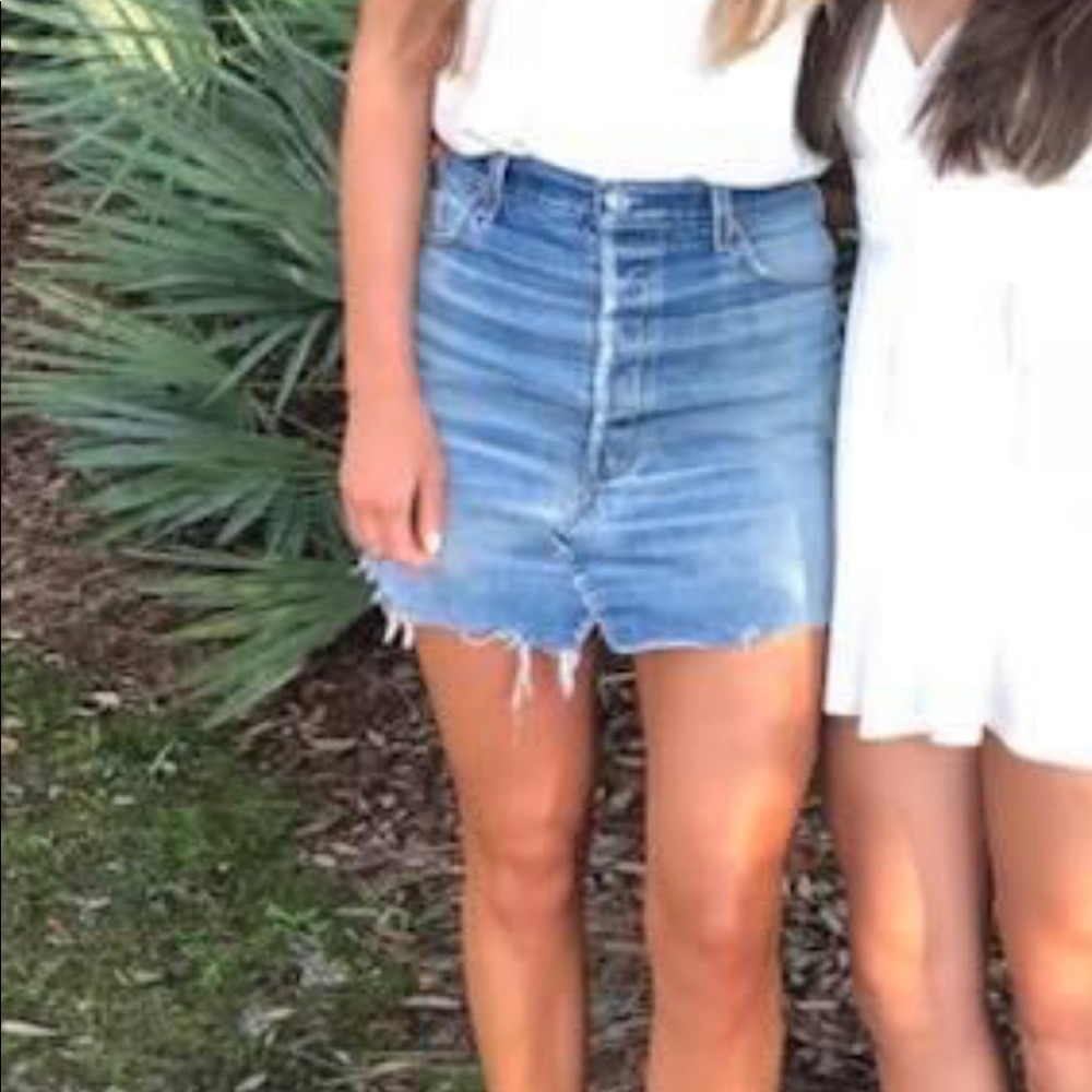 Levi’s High Waisted Denim Mini Skirt